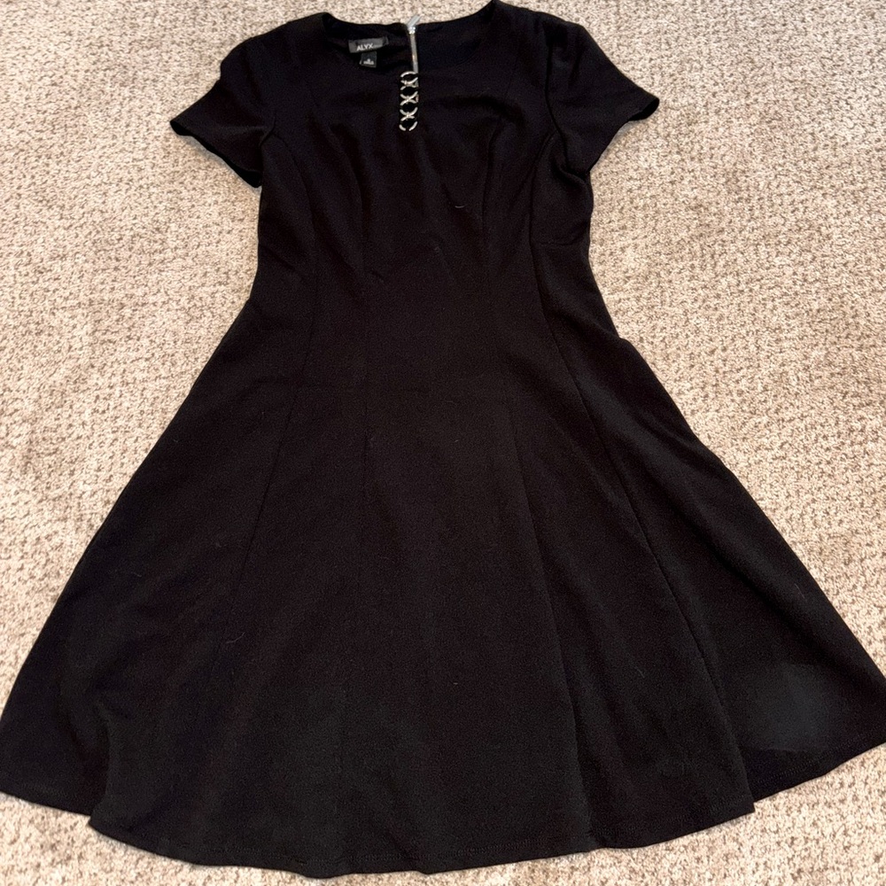 Alyx Black A-Line Midi Dress Crew Neck Short Sleeve